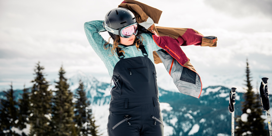 Snow Clothes To Enjoy Your Ski Day In Comfort And Style
