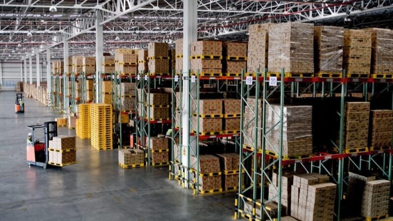 What are the Advantages of Boltless Racking for Industrial Storage Needs?